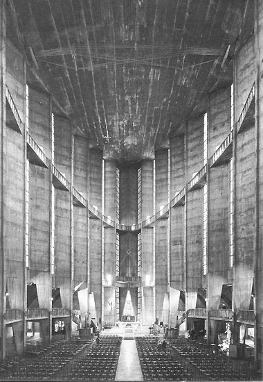 Eglise Notre Dame, Royan, avril 2013 - Guillaume Gillet architecte 1958